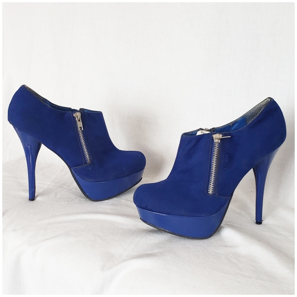 Blue Heels
